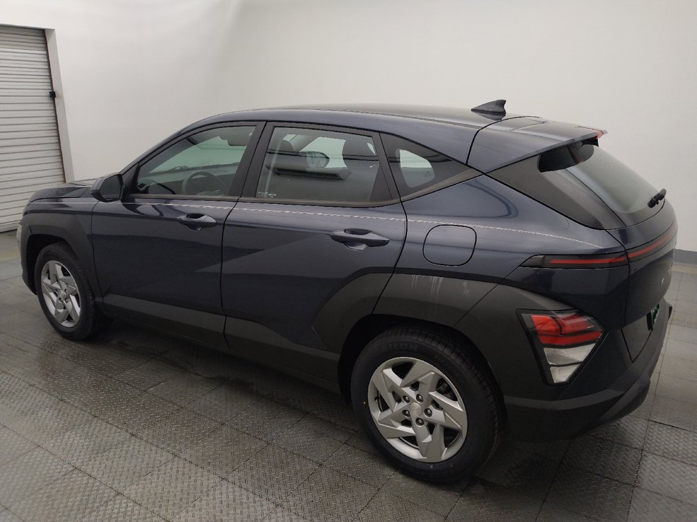 Used 2024 Hyundai Kona SE FWD image 3