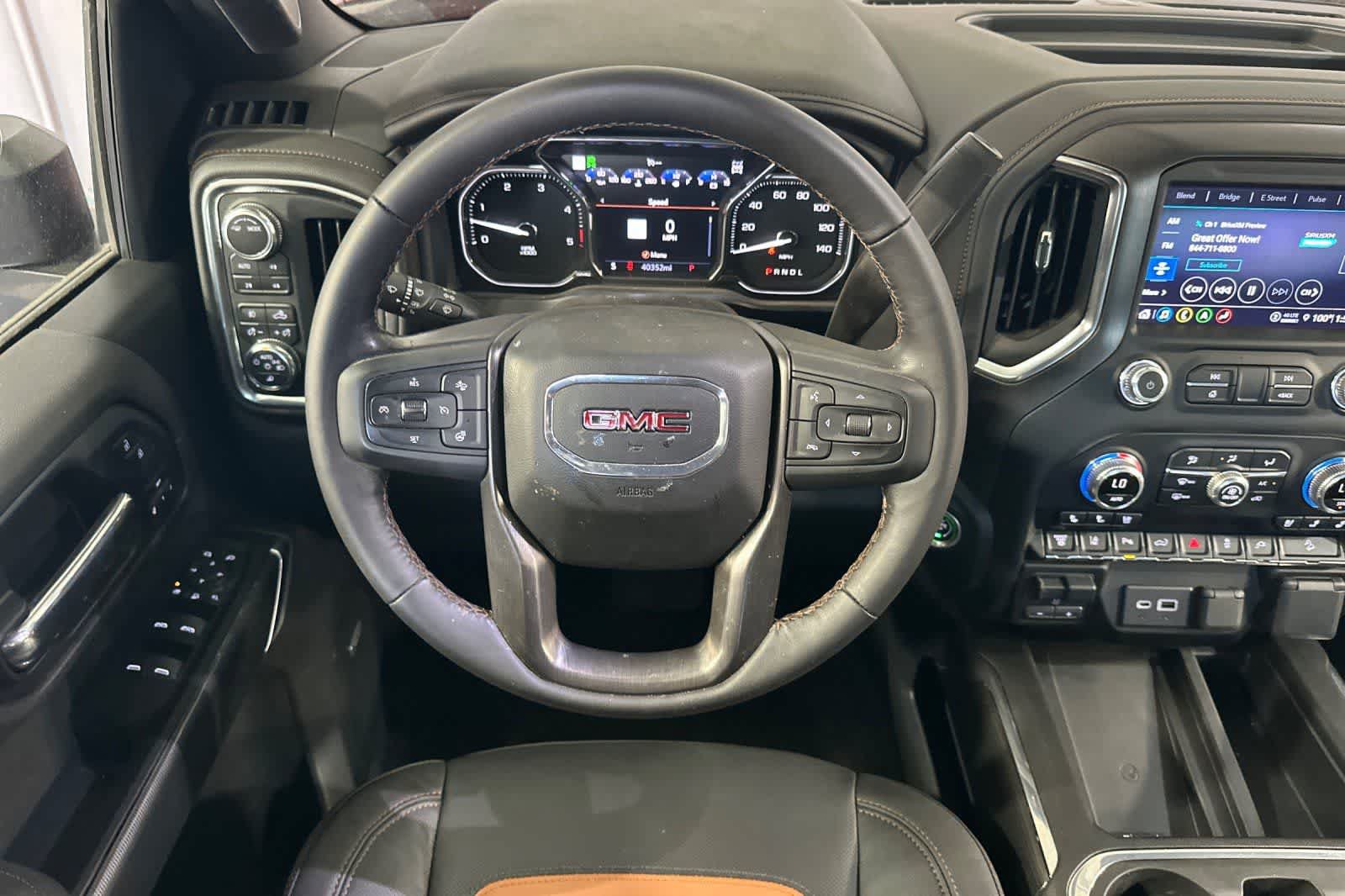 Used 2022 GMC Sierra 2500 AT4 w/ AT4 Premium Plus Package AWD/4WD image 16