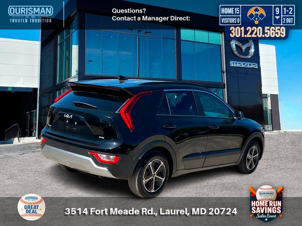 Used 2025 Kia Niro LX image 2