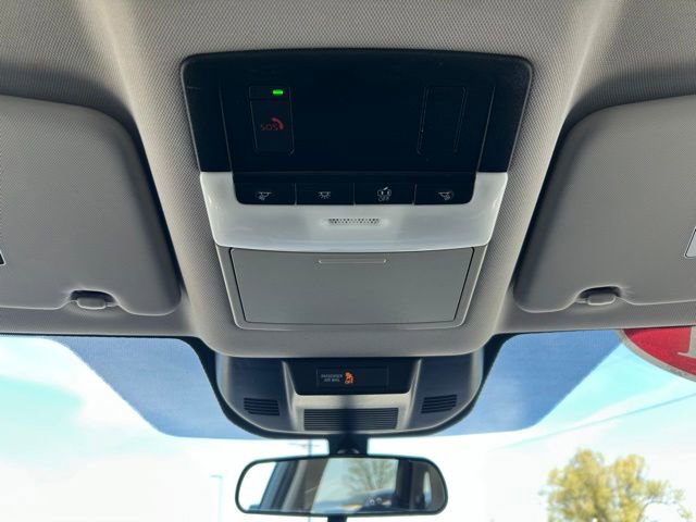 Used 2021 Nissan Rogue SV AWD/4WD image 13