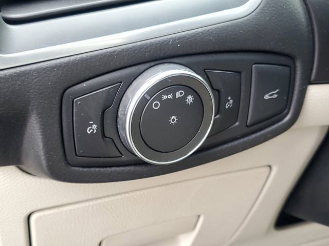 Used 2017 Ford Edge Titanium w/ Technology Package image 17