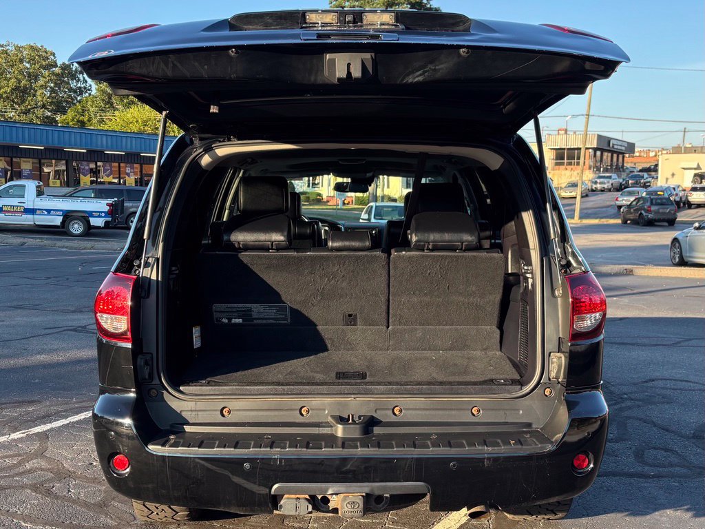 Used 2018 Toyota Sequoia TRD Sport AWD/4WD image 10