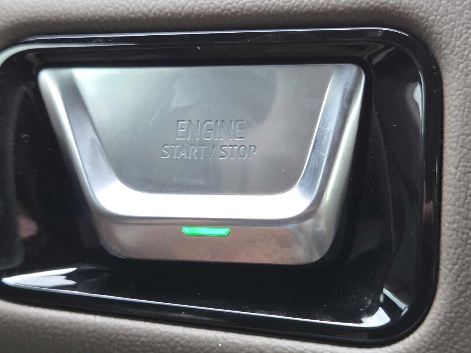 New 2026 GMC Yukon XL Denali w/ Denali Reserve Package AWD/4WD image 10