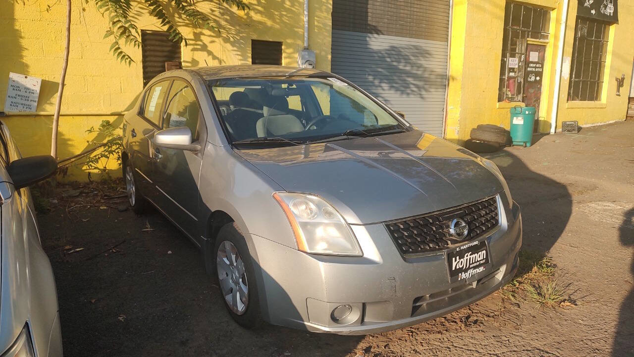 Used 2009 Nissan Sentra 2.0 FE+ image 2