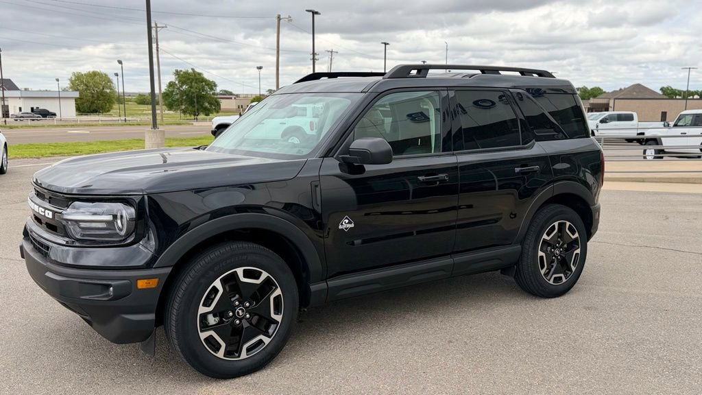 Used 2023 Ford Bronco Sport Outer Banks AWD/4WD image 11
