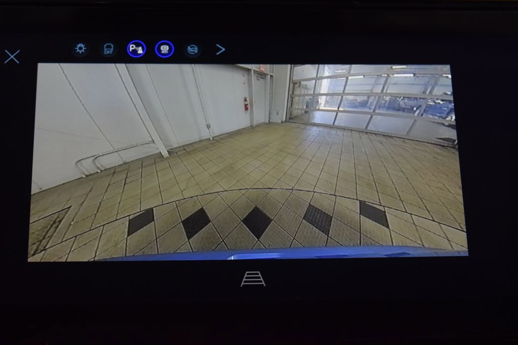 New 2027 Chevrolet Bolt LT w/ Comfort Package image 43