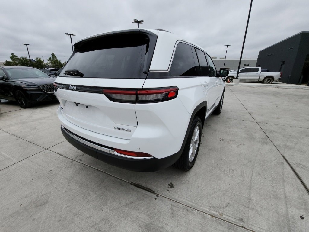 Used 2024 Jeep Grand Cherokee Limited image 5
