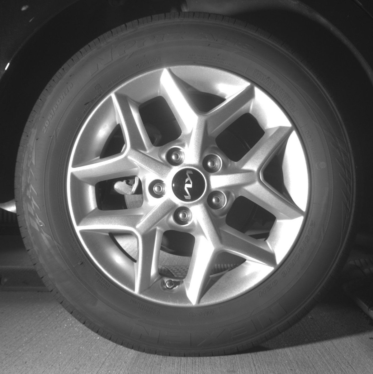 Used 2025 Kia Soul LX w/ LX Technology Package FWD image 15