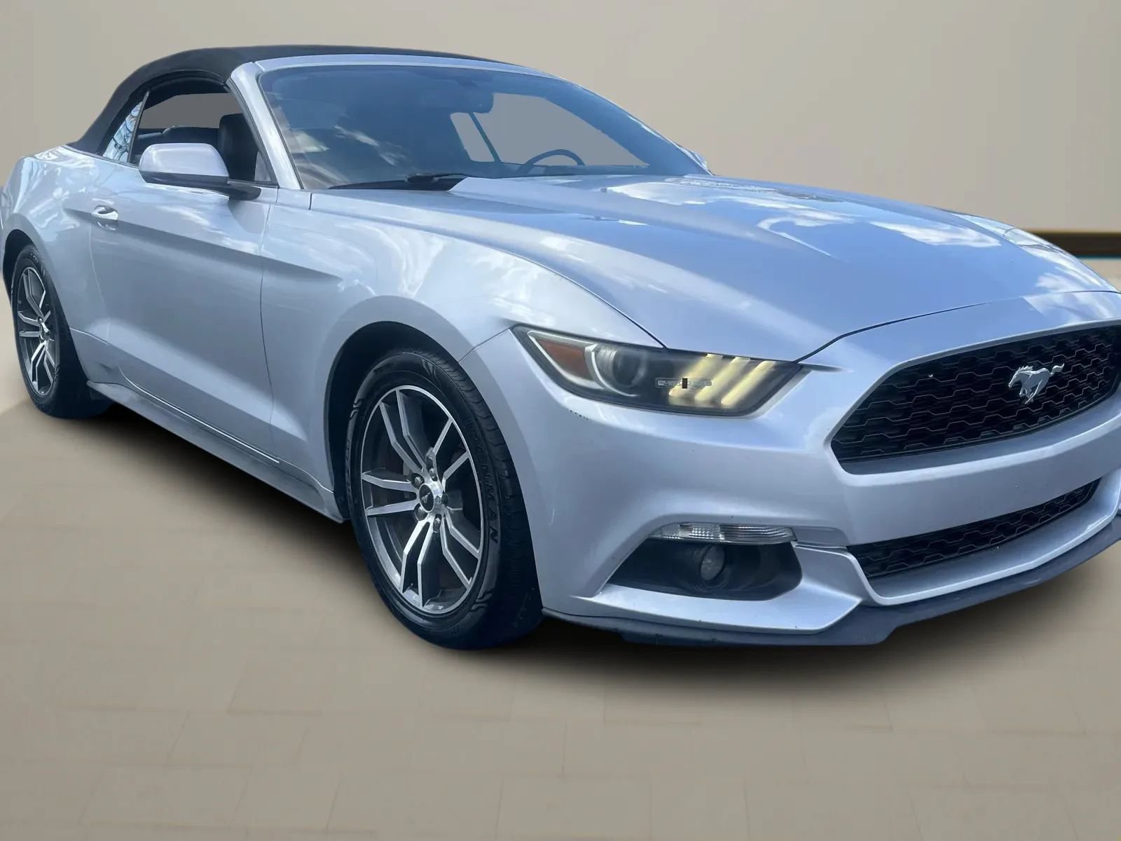 Used 2016 Ford Mustang Premium RWD image 23