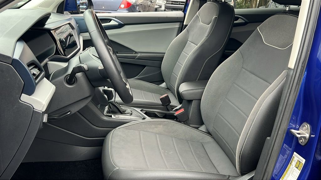 Used 2024 Volkswagen Taos SE image 16