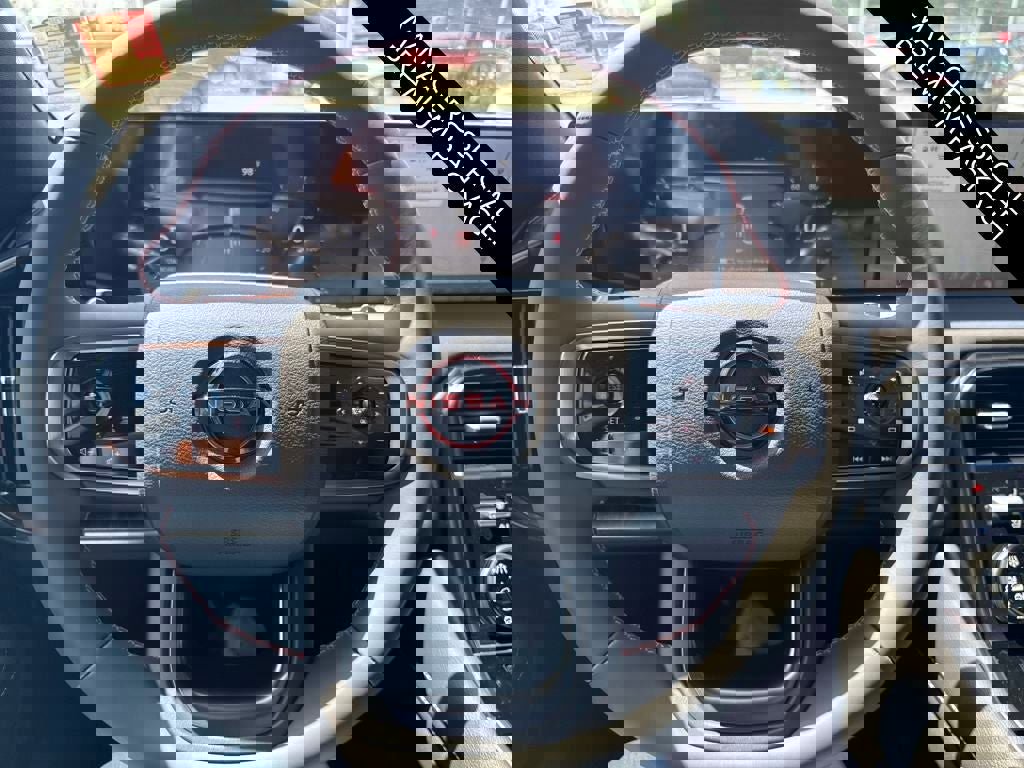 New 2025 Nissan Armada PRO-4X w/ Pro-4X Premium Package image 38