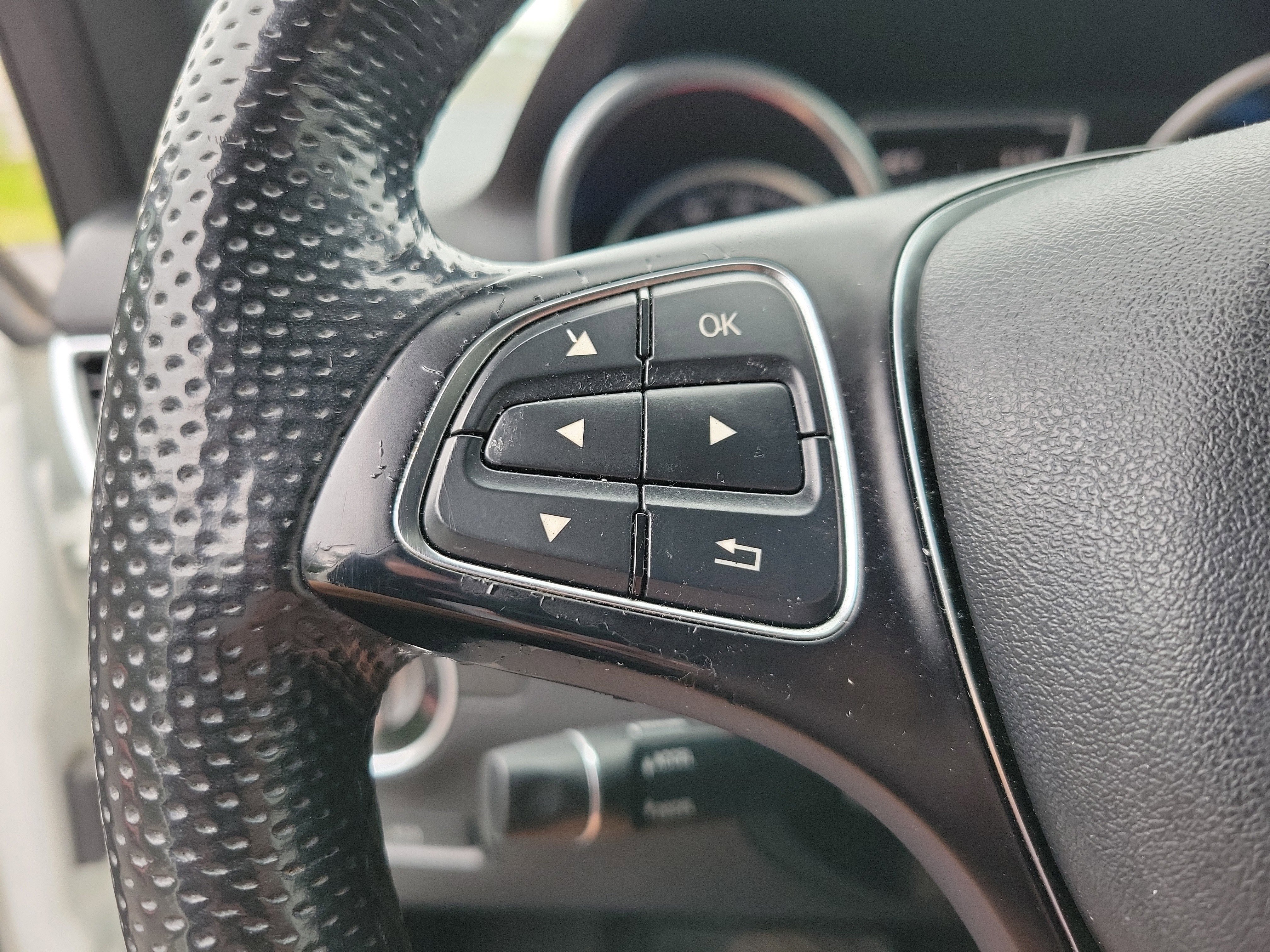 Used 2018 Mercedes-Benz GLE 350 w/ Premium 1 Package image 15