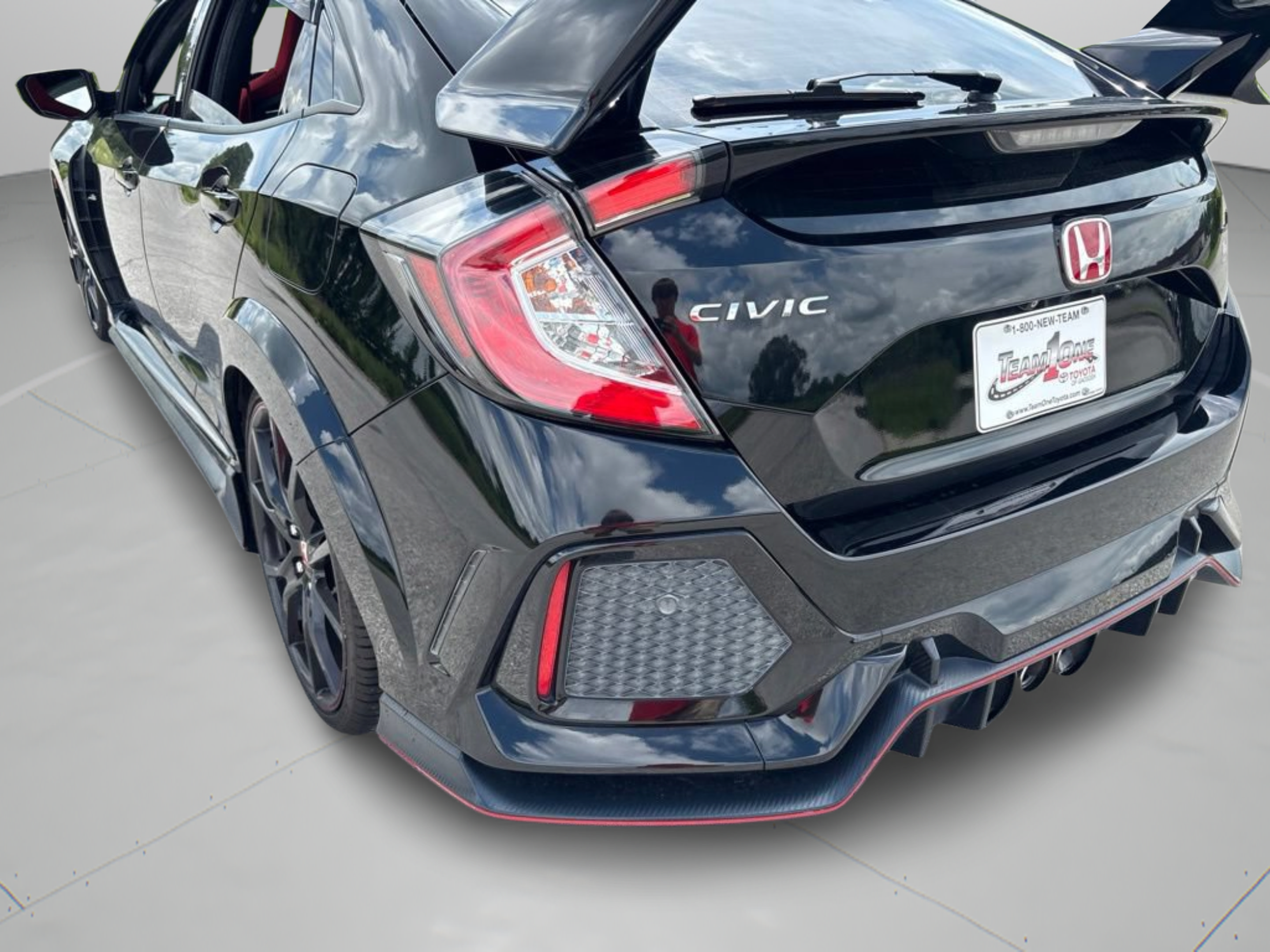 Used 2018 Honda Civic Type R image 30