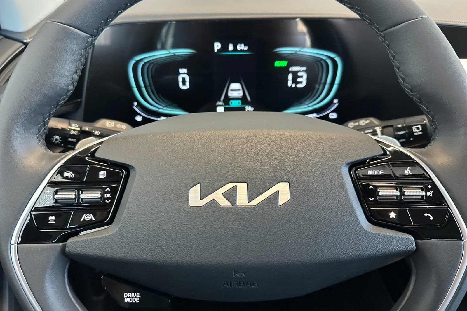 New 2026 Kia Niro FWD image 24