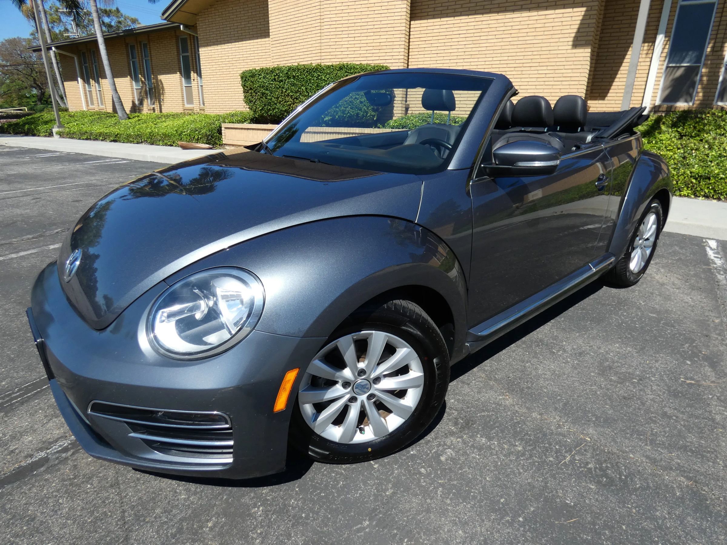 Used 2018 Volkswagen Beetle 2.0T S image 16