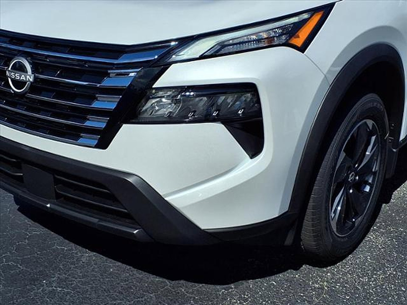 New 2026 Nissan Rogue SV image 8
