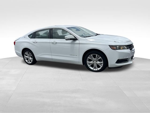Used 2014 Chevrolet Impala LT w/ Convenience Package FWD image 2