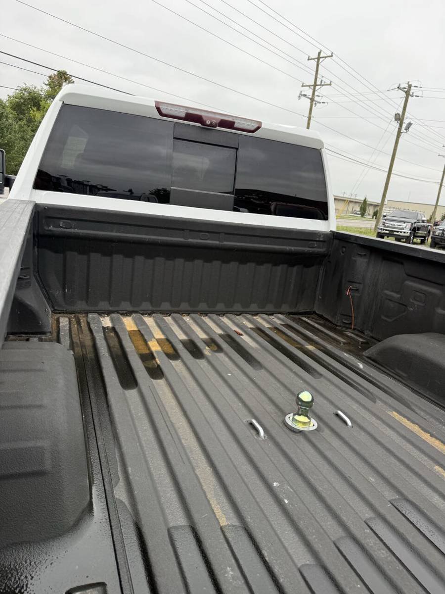 Used 2020 Chevrolet Silverado 2500 LTZ w/ LTZ Premium Package AWD/4WD image 11