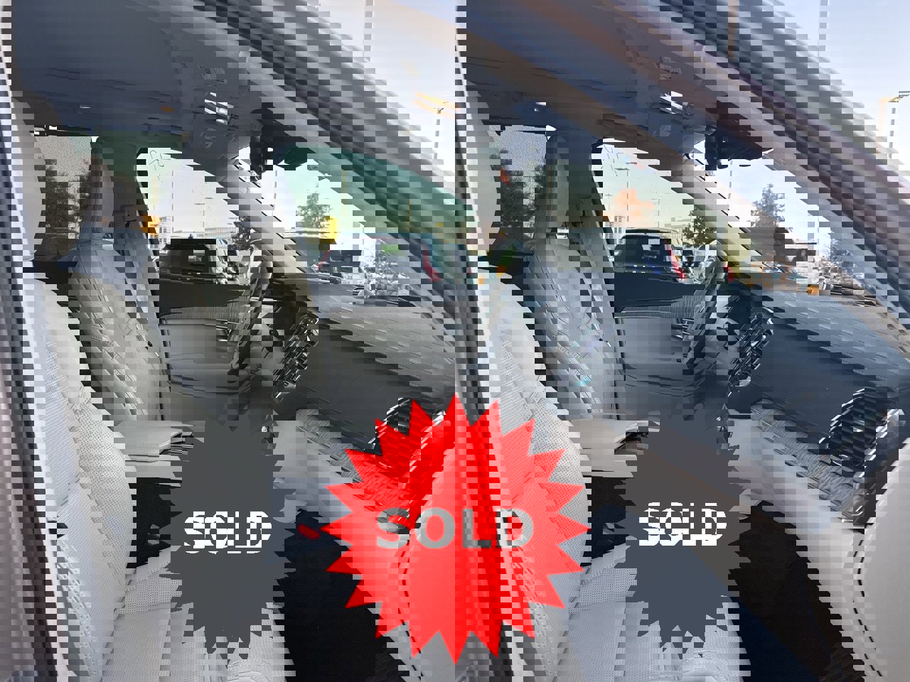 Certified 2023 Volvo XC90 B6 Ultimate w/ Lounge Package image 11