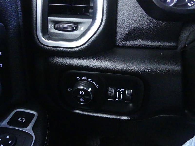 Used 2022 RAM 2500 Laramie AWD/4WD image 19