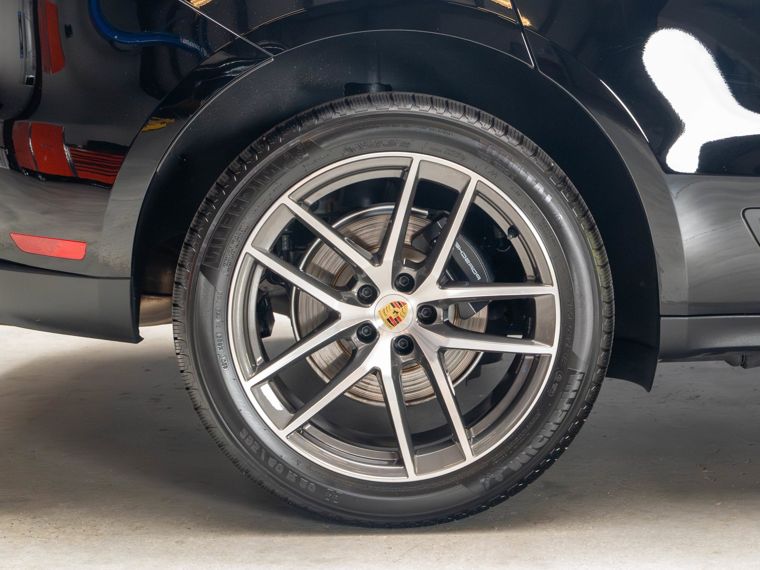 Certified 2026 Porsche Macan AWD/4WD image 20
