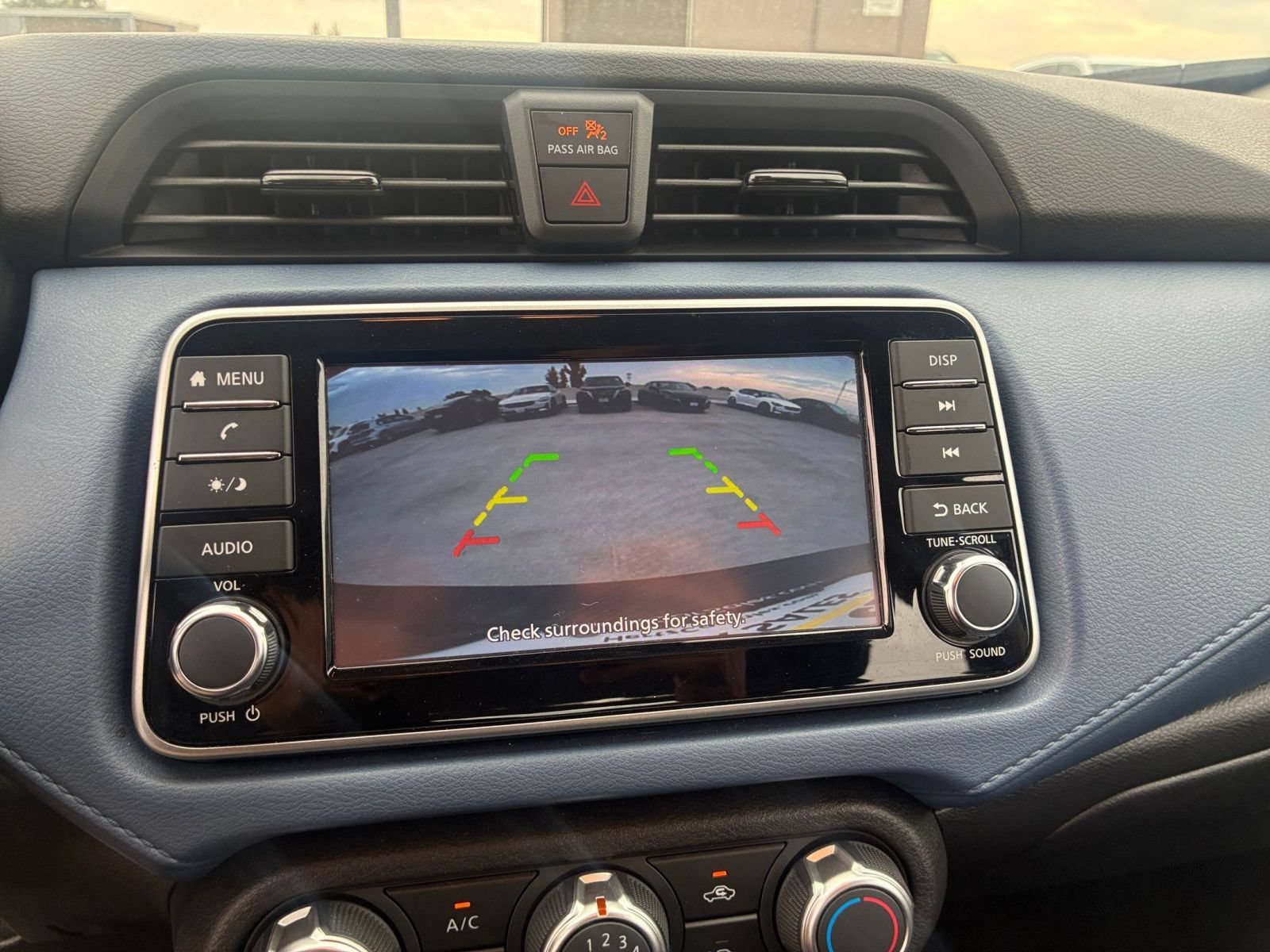 Used 2025 Nissan Versa SV FWD image 21