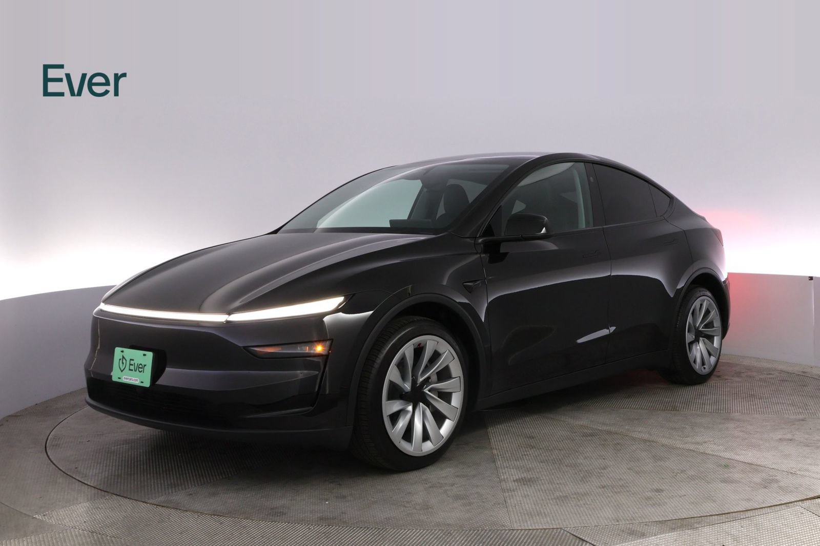 Used 2026 Tesla Model Y 2WD image 2