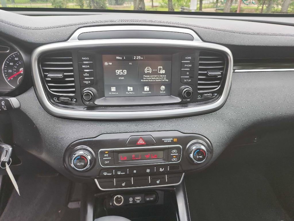 Used 2020 Kia Sorento LX w/ LX I4 Convenience Package FWD image 21