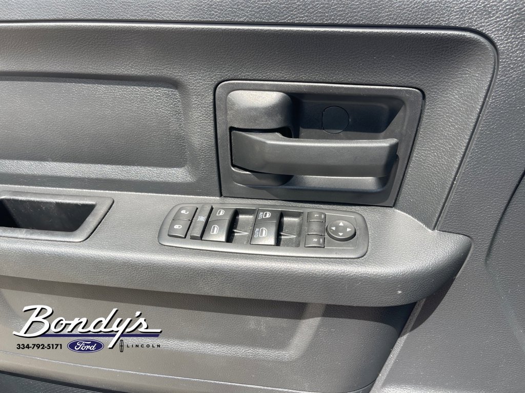 Used 2017 RAM 1500 Express RWD image 8