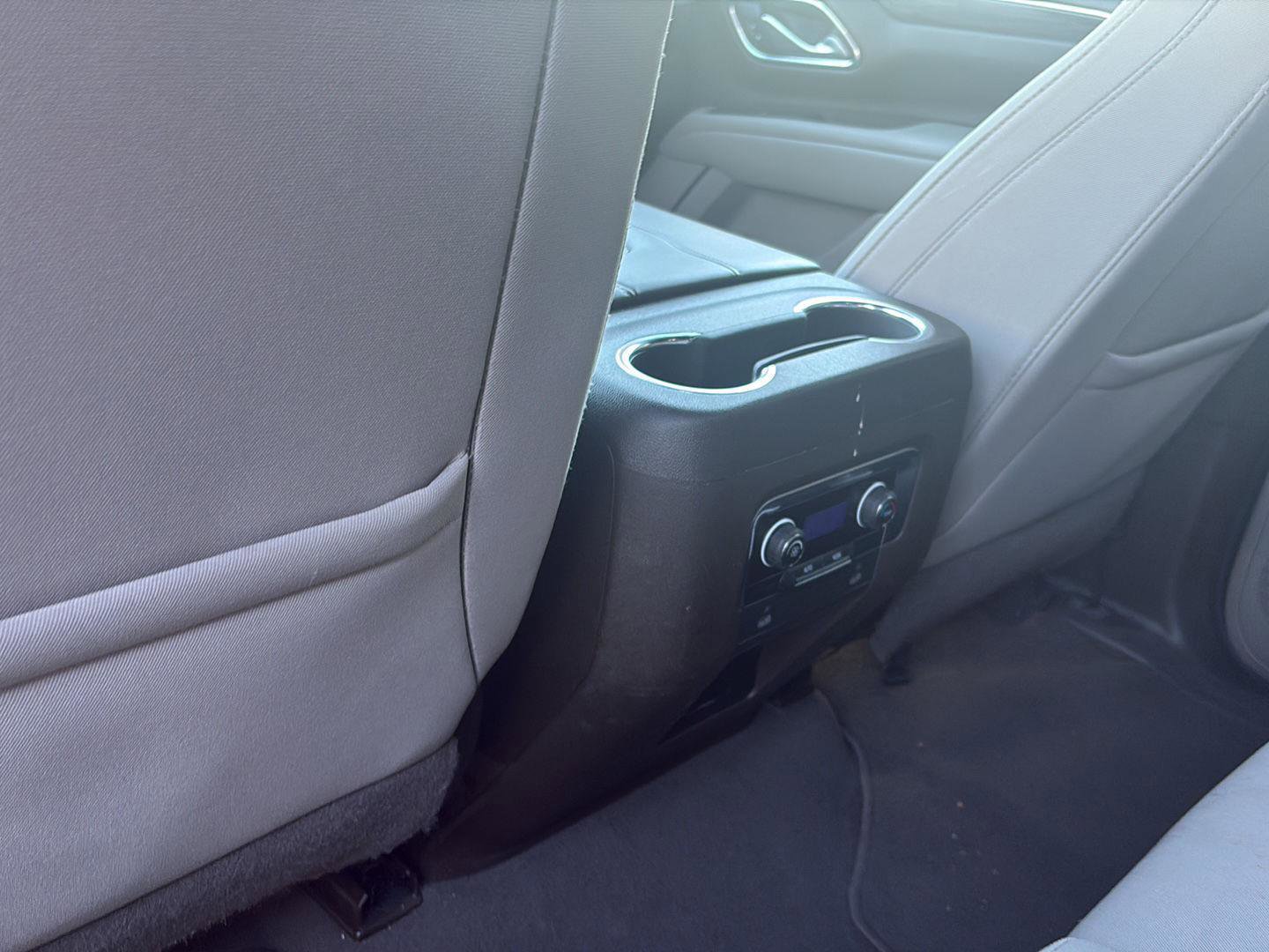 Used 2022 Chevrolet Suburban LS w/ Driver Alert Package image 18