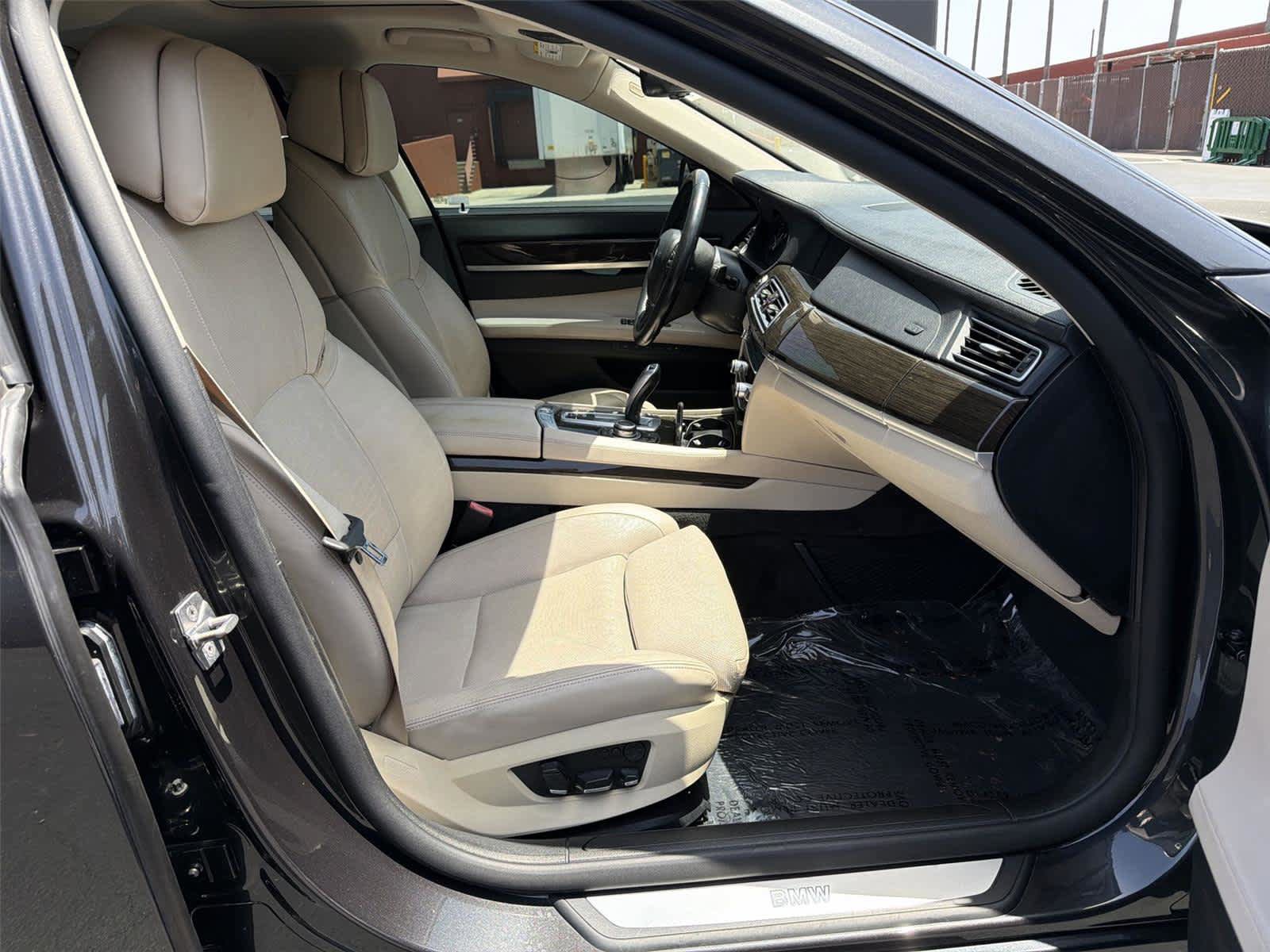 Used 2012 BMW 750Li RWD image 15