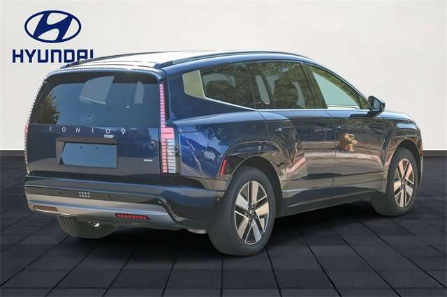 New 2026 Hyundai Ioniq 9 SEL image 3