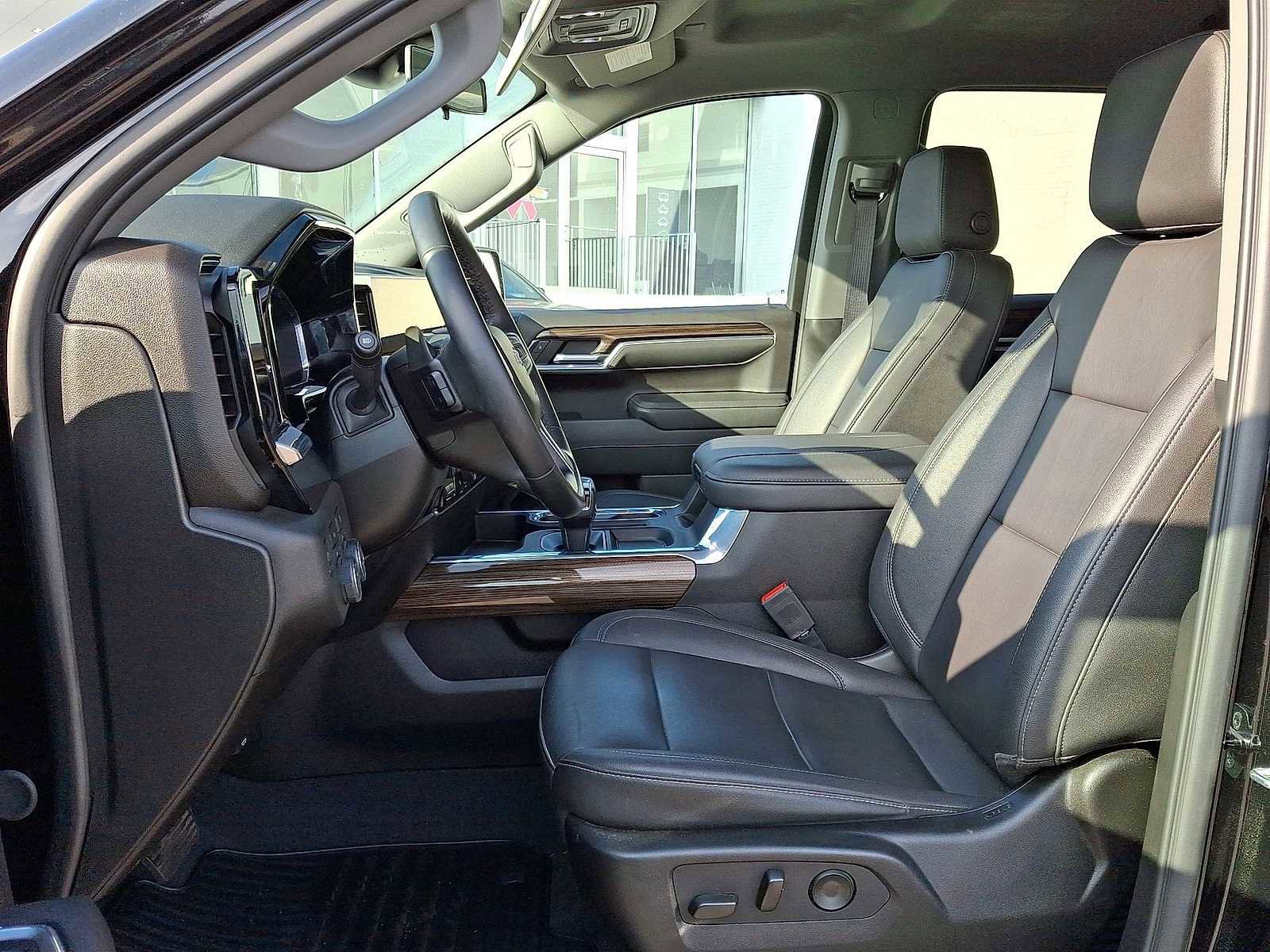 Used 2024 Chevrolet Silverado 1500 RST w/ Convenience Package II image 24