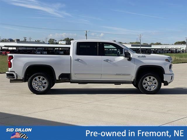 Certified 2025 Chevrolet Silverado 2500 High Country w/ Technology Package AWD/4WD image 5