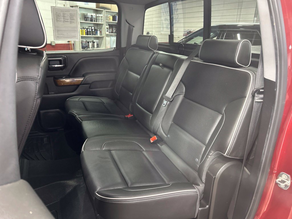 Used 2018 Chevrolet Silverado 1500 High Country AWD/4WD image 36