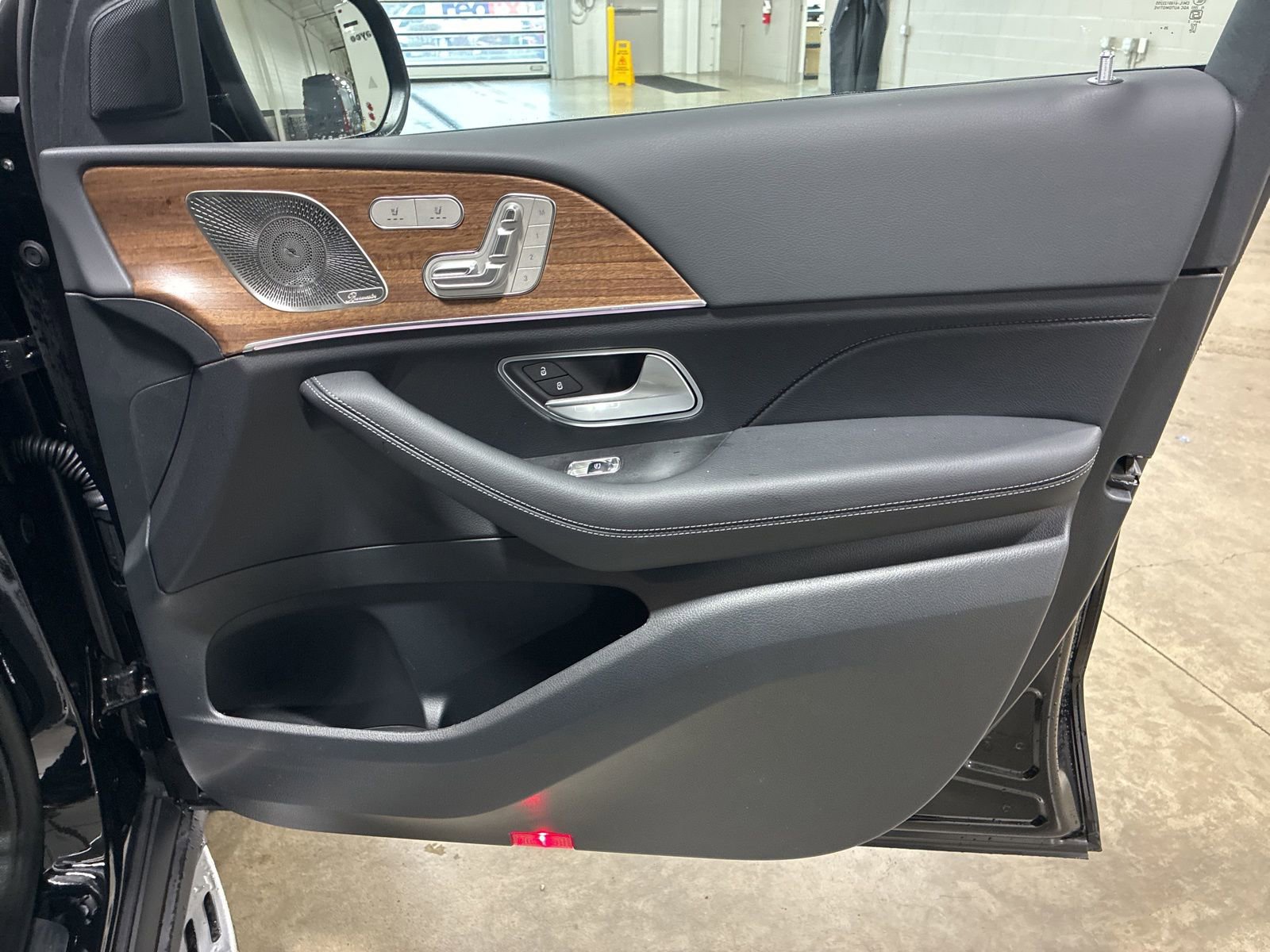 Used 2026 Mercedes-Benz GLE 580 4MATIC image 29