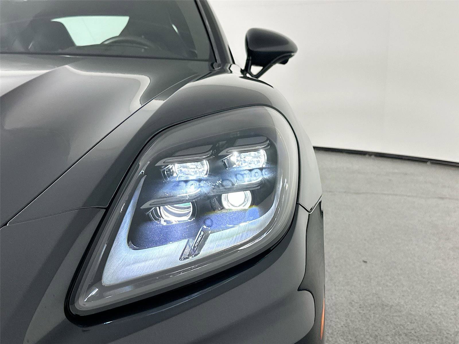 Certified 2025 Porsche Panamera 4 AWD/4WD image 15