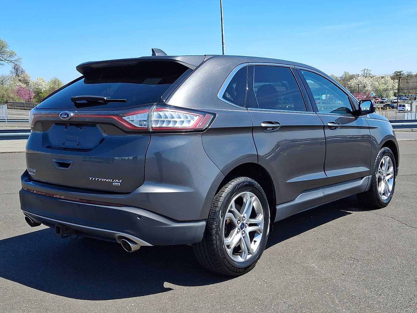 Used 2016 Ford Edge Titanium w/ Equipment Group 301A AWD/4WD image 6
