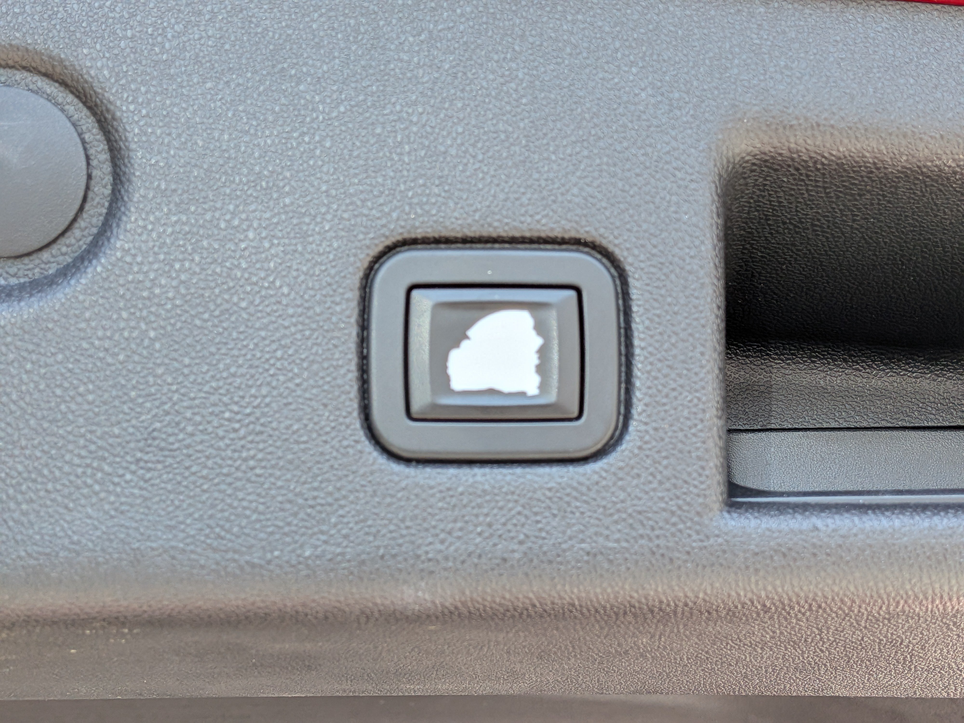 Used 2019 Chevrolet Equinox LT w/ Sun & Navigation Package FWD image 14