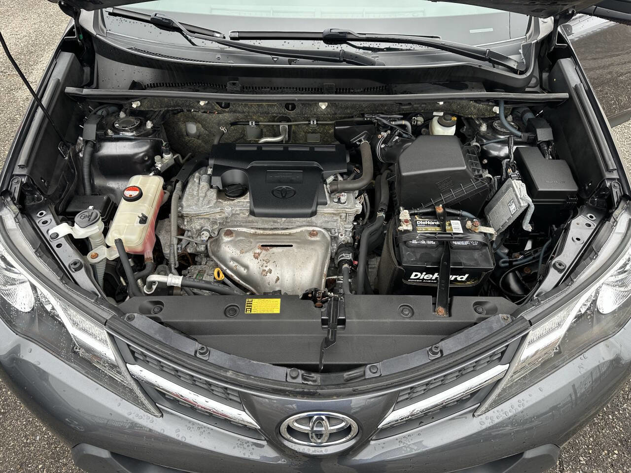 Used 2014 Toyota RAV4 XLE AWD/4WD image 12