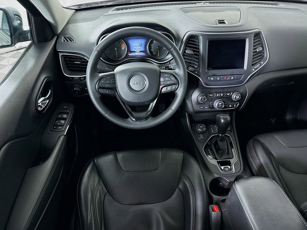 Used 2023 Jeep Cherokee Altitude Lux image 4