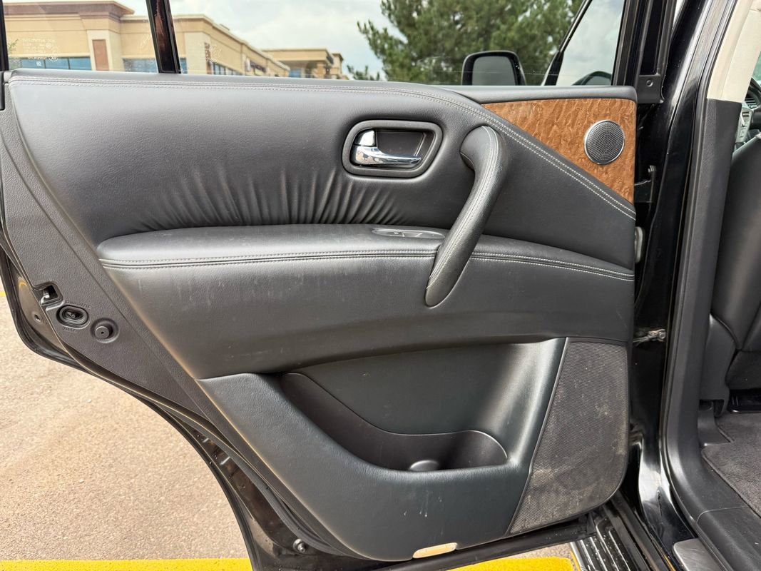 Used 2016 INFINITI QX80 Luxe w/ 22" Wheel Package image 17