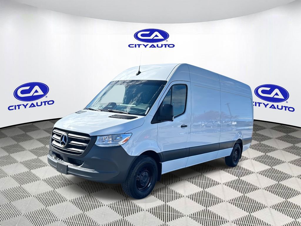 Used 2025 Mercedes-Benz Sprinter 2500 image 9