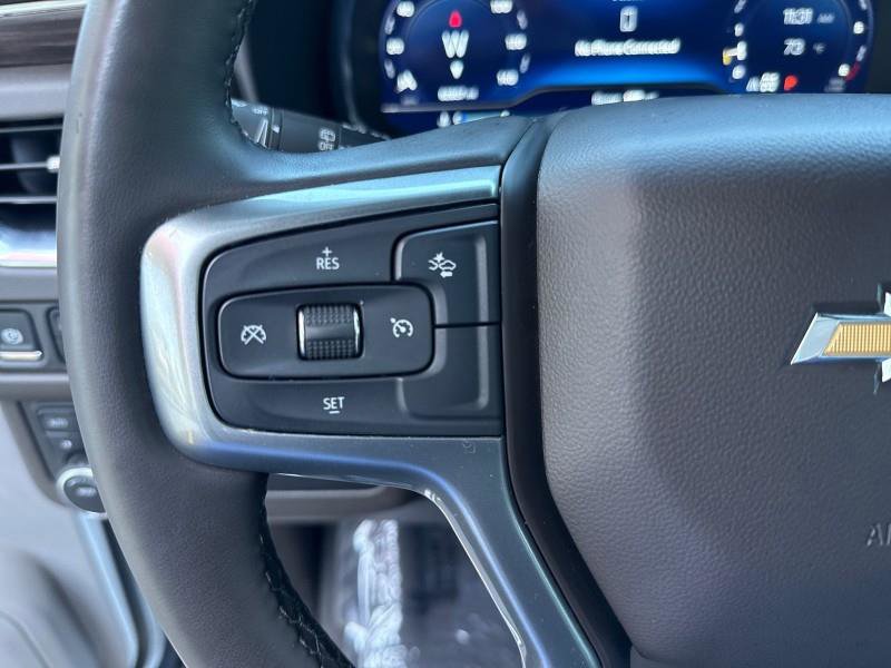 Used 2024 Chevrolet Suburban LT image 27