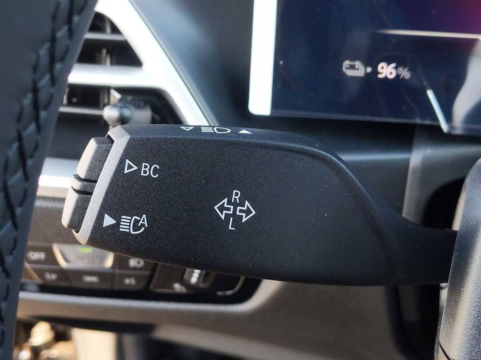 Used 2025 BMW i4 xDrive40i w/ M Sport Package image 28