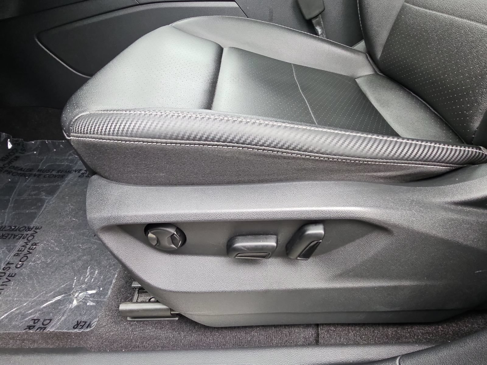 Used 2023 Volkswagen Atlas Cross Sport SE w/ Panoramic Sunroof Package FWD image 28