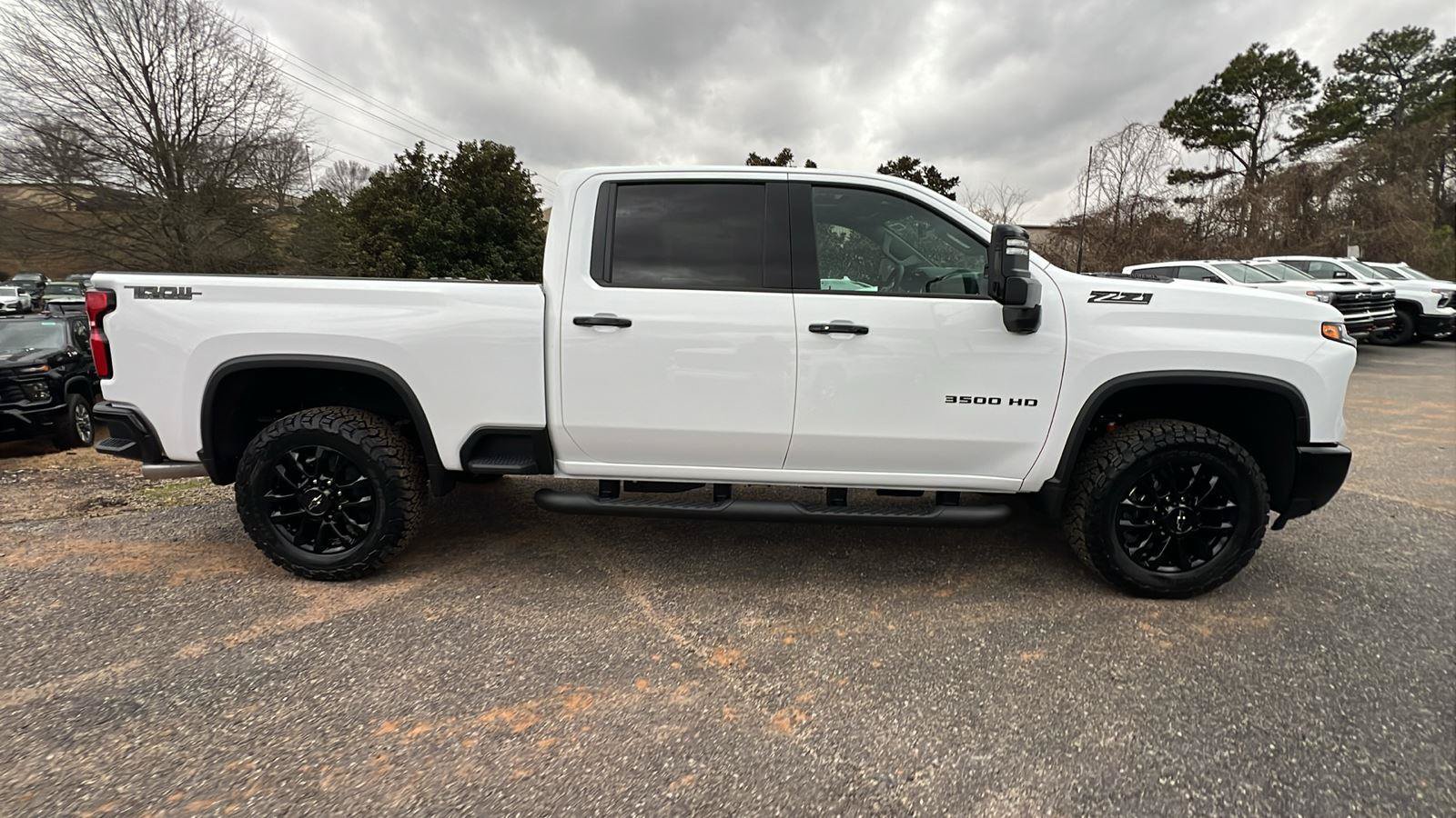 New 2026 Chevrolet Silverado 3500 LTZ w/ LTZ Plus Package AWD/4WD image 4
