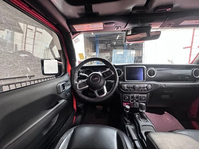 Used 2023 Jeep Wrangler Unlimited Rubicon 392 w/ Trailer Tow Package AWD/4WD image 12