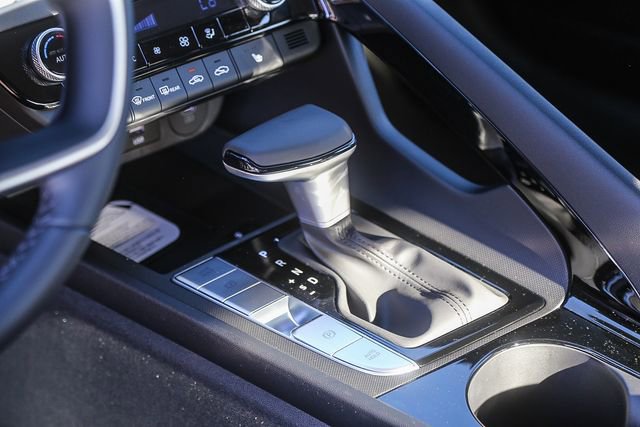 New 2026 Hyundai Elantra Limited FWD image 23