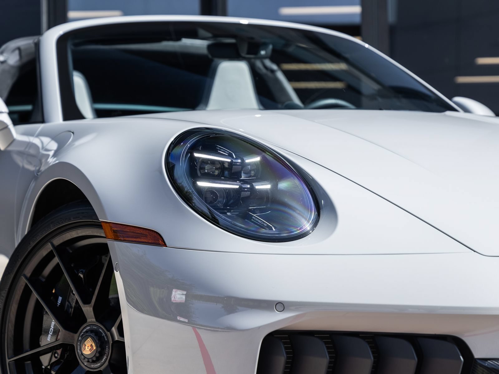 Certified 2025 Porsche 911 Targa 4 GTS AWD/4WD image 25